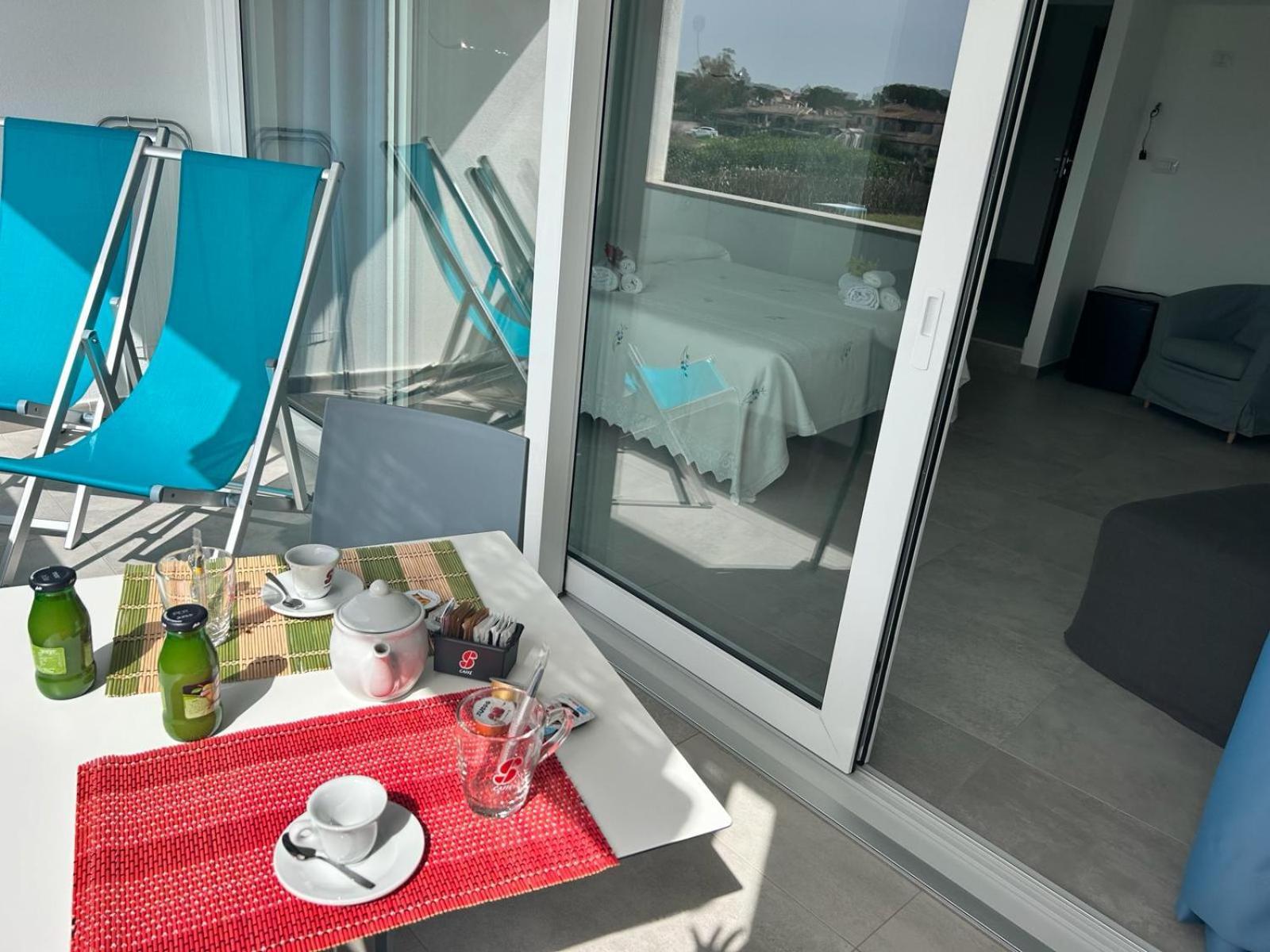 Rooms, Affittacamere Maksim Golfo Aranci Exteriör bild