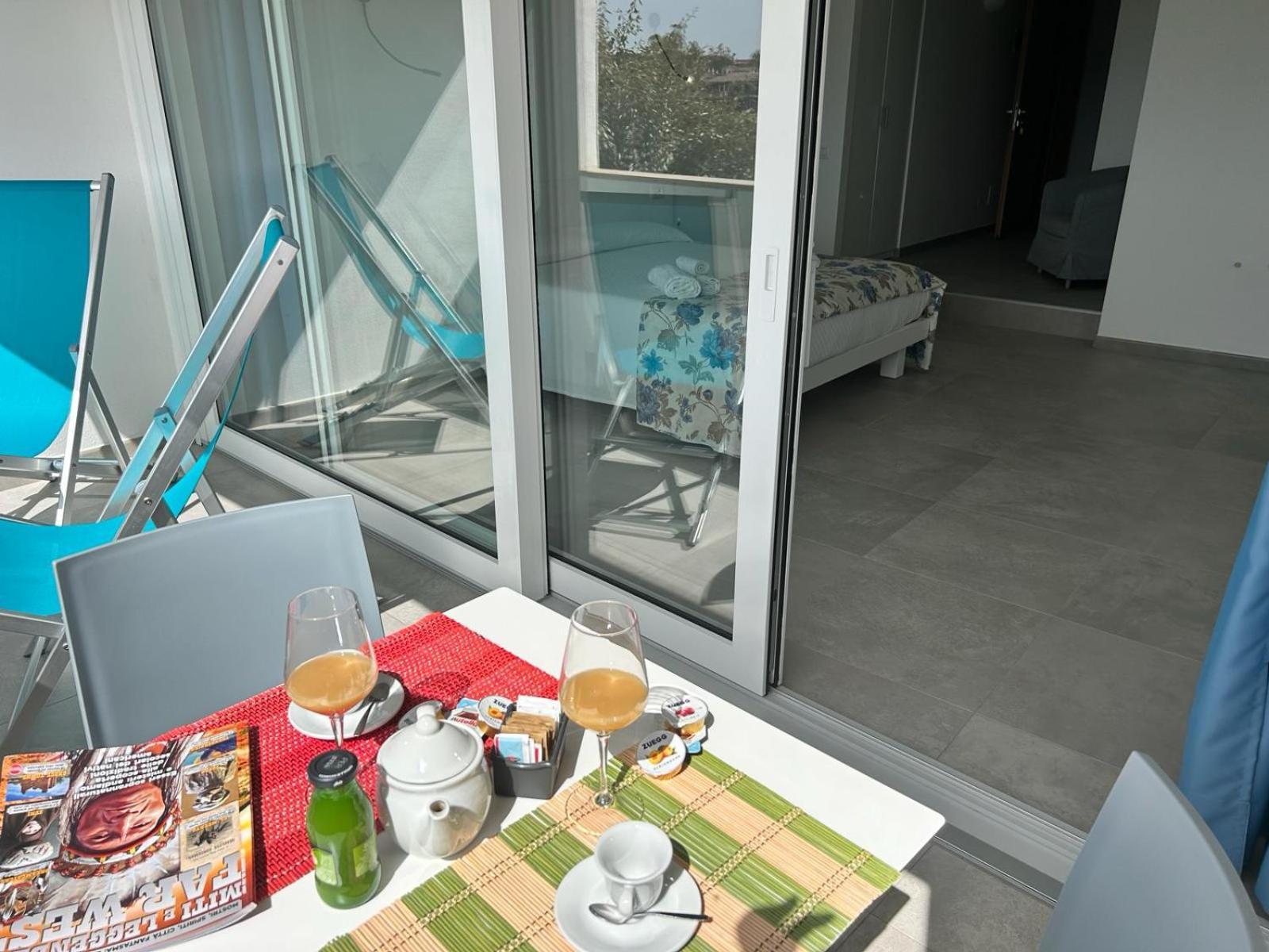 Rooms, Affittacamere Maksim Golfo Aranci Exteriör bild