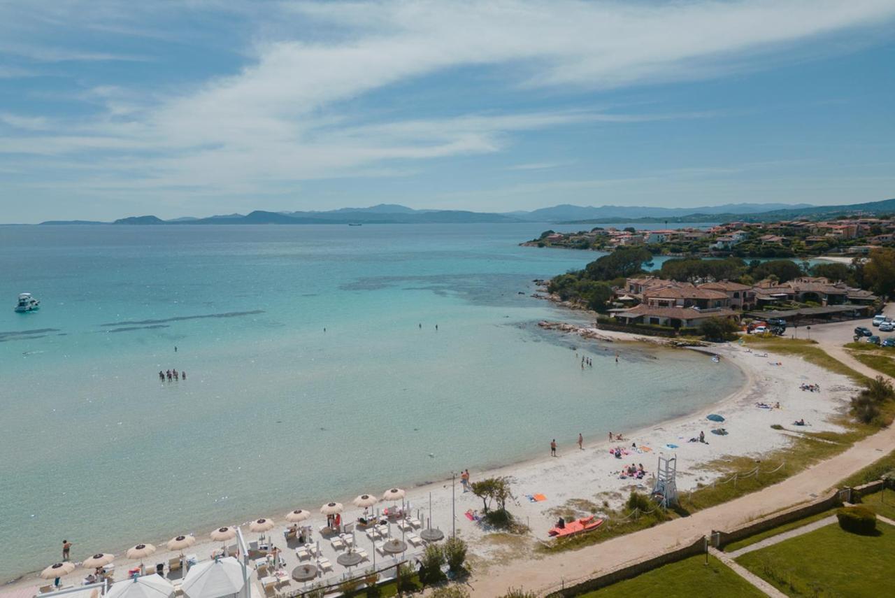 Rooms, Affittacamere Maksim Golfo Aranci Exteriör bild