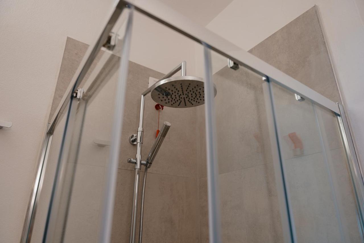 Rooms, Affittacamere Maksim Golfo Aranci Exteriör bild