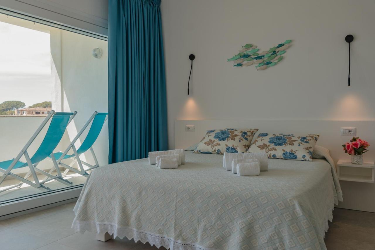 Rooms, Affittacamere Maksim Golfo Aranci Exteriör bild